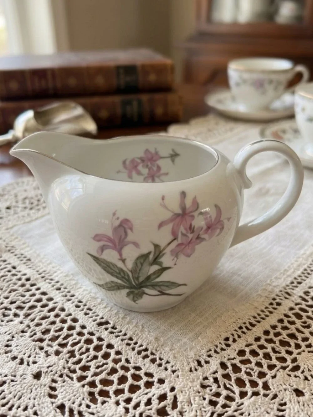 Vintage Sango Spring Bouquet Fine China Tea Set - 14 pieces Service for 6